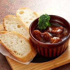 柔らかビーフの黒ビール仕立て