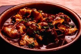 自家製赤ワインデミのモツ煮込み