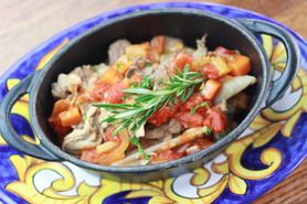 Chicken neck meat & Chicken tripe stewed white wine　北イタリア名物　鶏せせりとホルモンの白ワイン煮込み　銀行員風　～フィナンツェーラ～