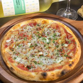 Baby sardine Marinara pizza ~Garlic oil tomato sauce~