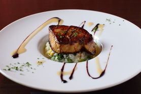 極上フォアグラのポワレ　旬野菜のリゾット添え