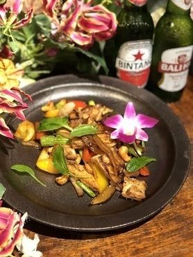 鶏のカシューナッツ甘辛炒め