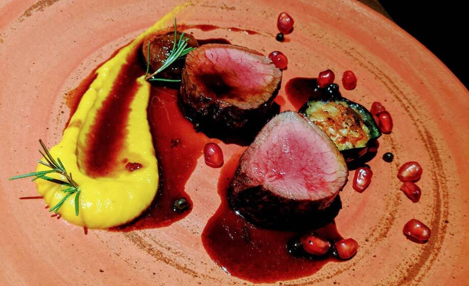 南信州　鹿ロース（¥2100）