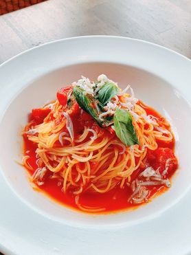 冷製シラスとトマトのカッペリーニ