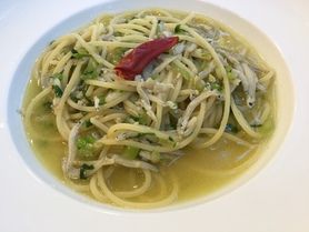 シラスと小松菜のオイルソース スパゲッティーニ