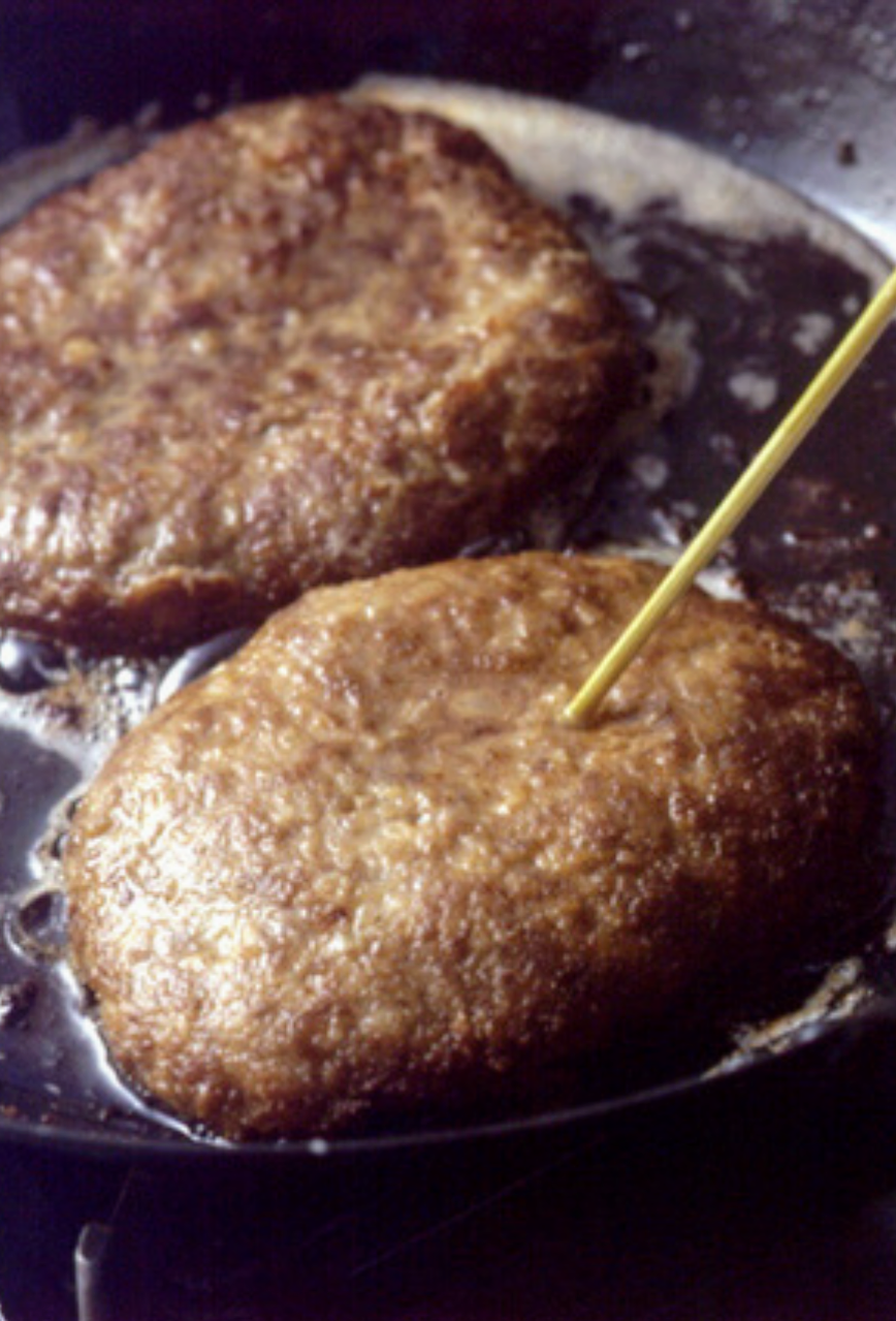 020　牛肉のハンバーグ　2人前　（2440円2人前）