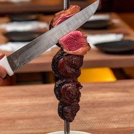 平日ランチシュラスコ（肉9種類）＋ブッフェ食べ放題