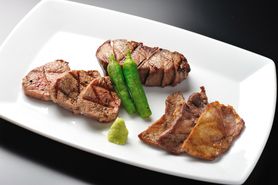 仙台牛盛合せ盛合せ(しんしん、友三角、国産牛牛タン）