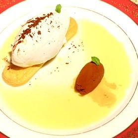 ★軽い食感に仕上げたティラミス　コーヒーのガナッシュ　アングレーズソース