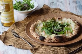 ピッツァイゾラ