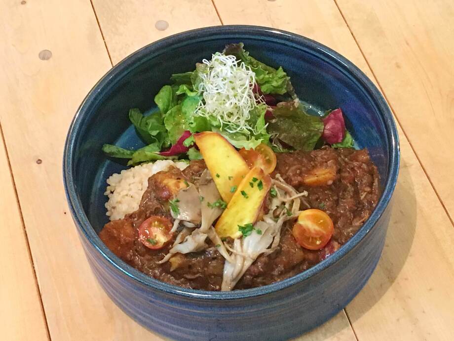 ヴィーガンランチ（¥1050）