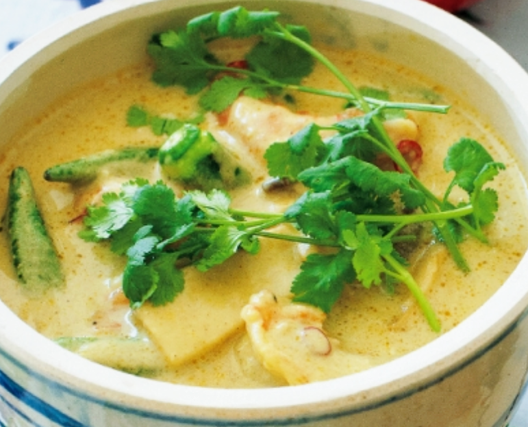 027　グリーンカレー　2人前（2570円2人前）