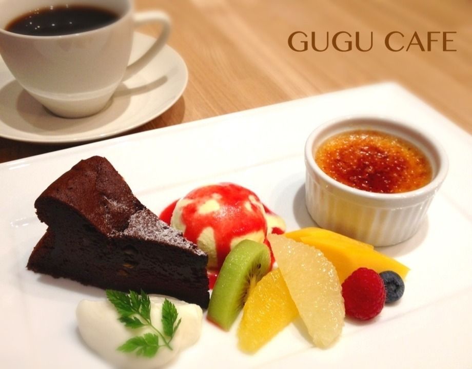 本日のケーキ2種盛合せ(おまかせ)