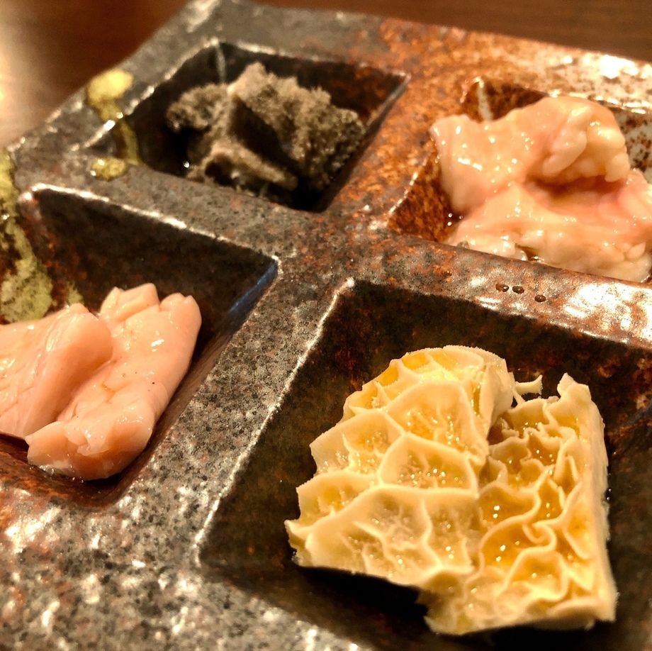 ホルモン盛り合わせ