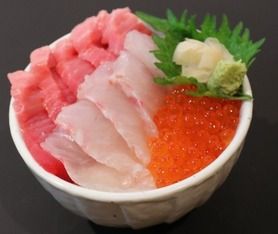 トロたい丼・お味噌汁付き