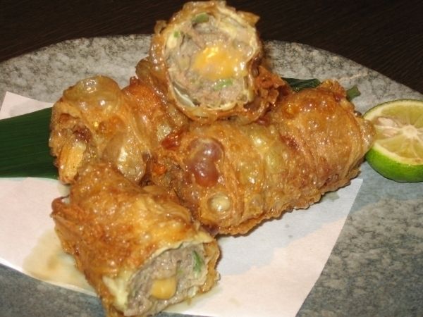 鶏つくねの湯葉包み揚げ