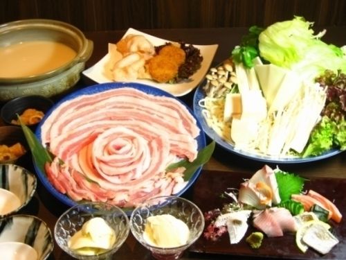 豚バラ肉と鶏肉の豆乳れたすしゃぶしゃぶ
