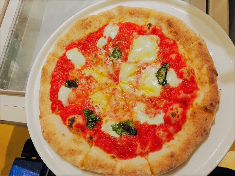 マルゲリータ石窯ピザ