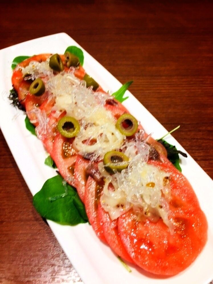 輪切りトマトのアンチョビサラダ