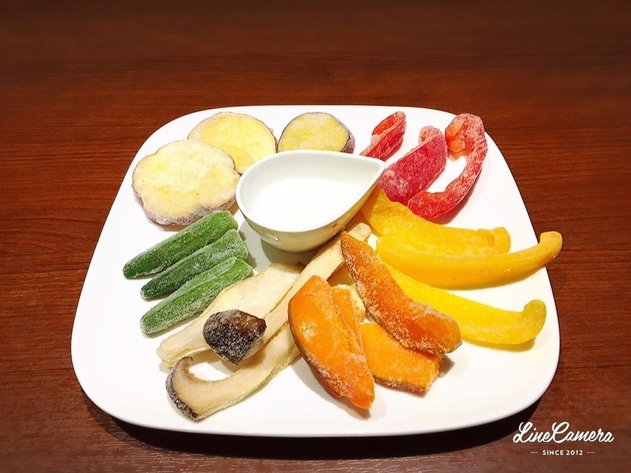 石窯で焼くバーニャカウダー