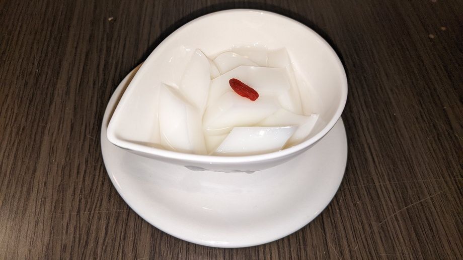 昔ながらの杏仁豆腐