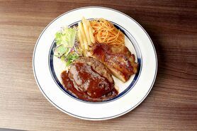 特選ハンバーグ&グリルチキン コンボランチ