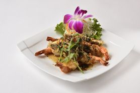 【炒め物・揚げ物】海老の黒コショウとニンニク炒め