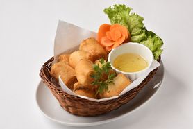 【炒め物・揚げ物】ポーピアートプラジャン（海老の満月揚げ春巻き）