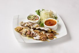 【炒め物・揚げ物】ムーサデ(豚の串焼き)