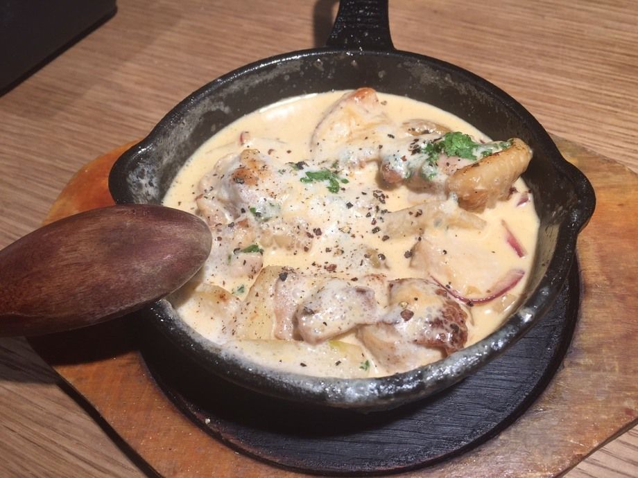 『鶏肉とイタリア栗のクリーム煮』（900）