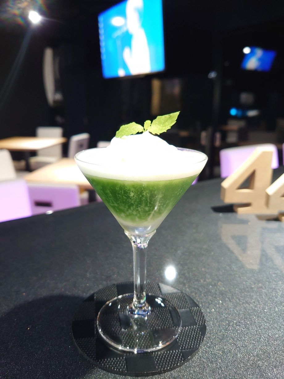 オリジナルカクテル各種(写真は抹茶カクテル)
