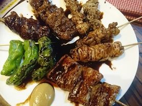 焼鳥おまかせ8種盛合せ（ニセコオリジナルタレ）