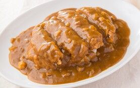 名代メンチカツカレー