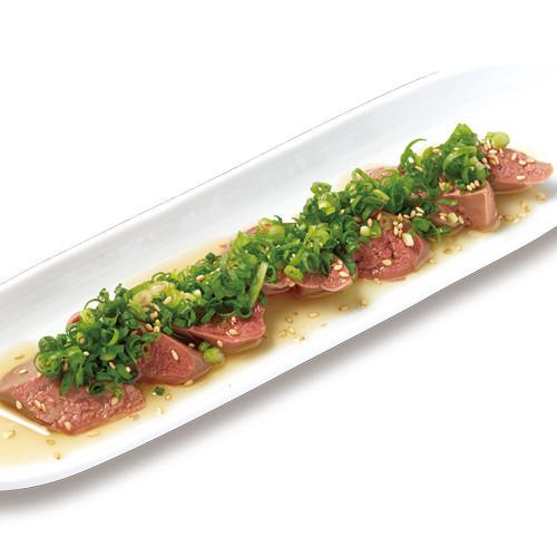 ★店長おすすめ★レバッチョ（レバーのカルパッチョ略してレバッチョ）（550円）