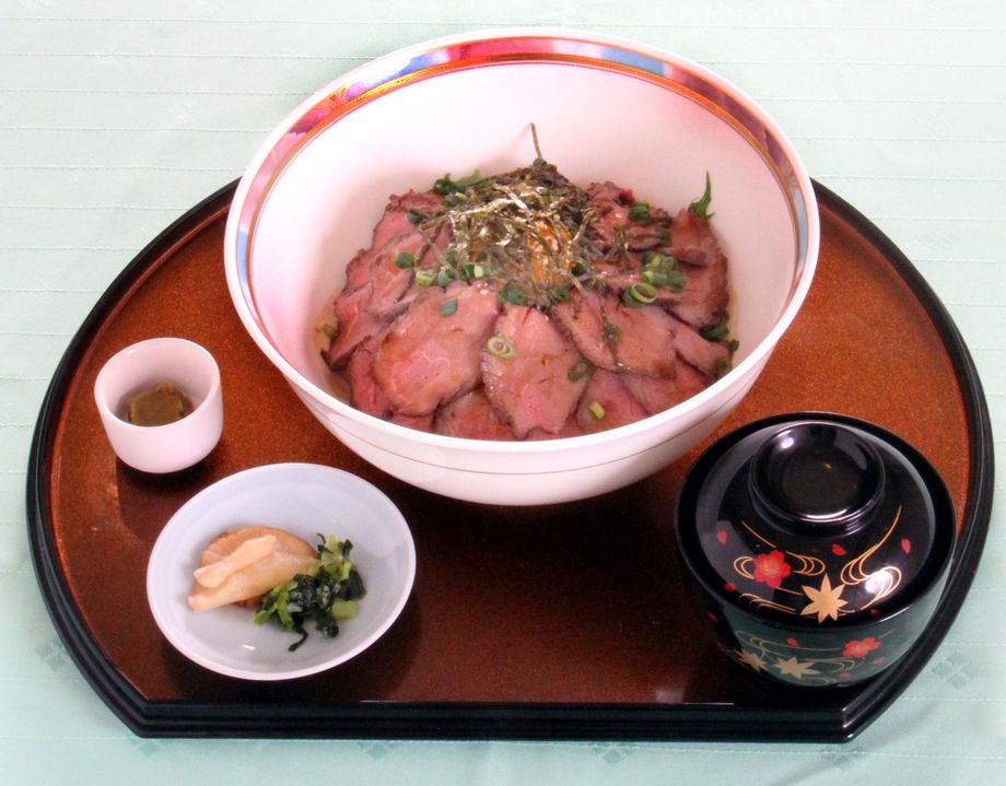 ローストビーフ丼