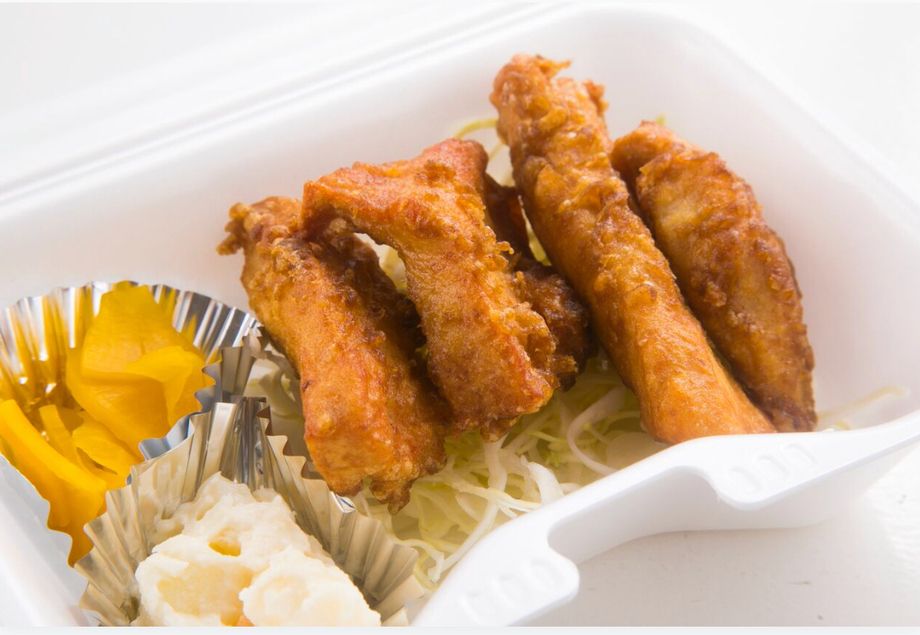 大分名物　とり天弁当4個入り(ポン酢・ご飯付き)（500円）