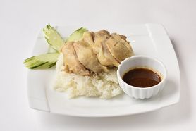 【ライス・麺】カオ・マンガイ（蒸し鶏ご飯とオリジナルソース）