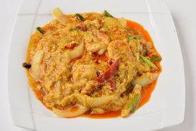 【炒め物・揚げ物】海老と玉子のカレー（クンパットポンカリー）