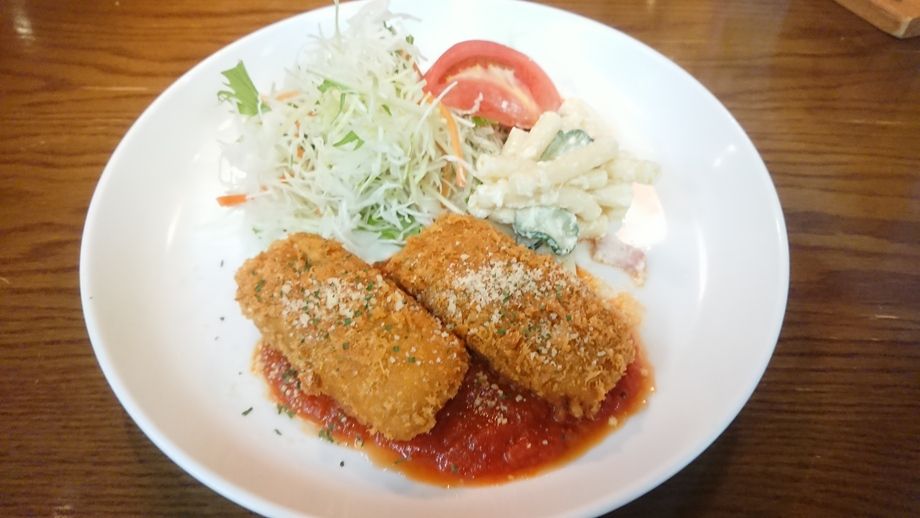 今月のランチ 蟹と帆立のクリームコロッケ