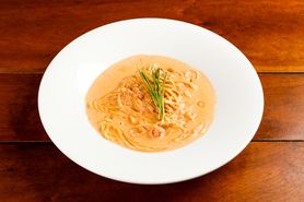 生うにのトマトクリームソースのバベッテーニ