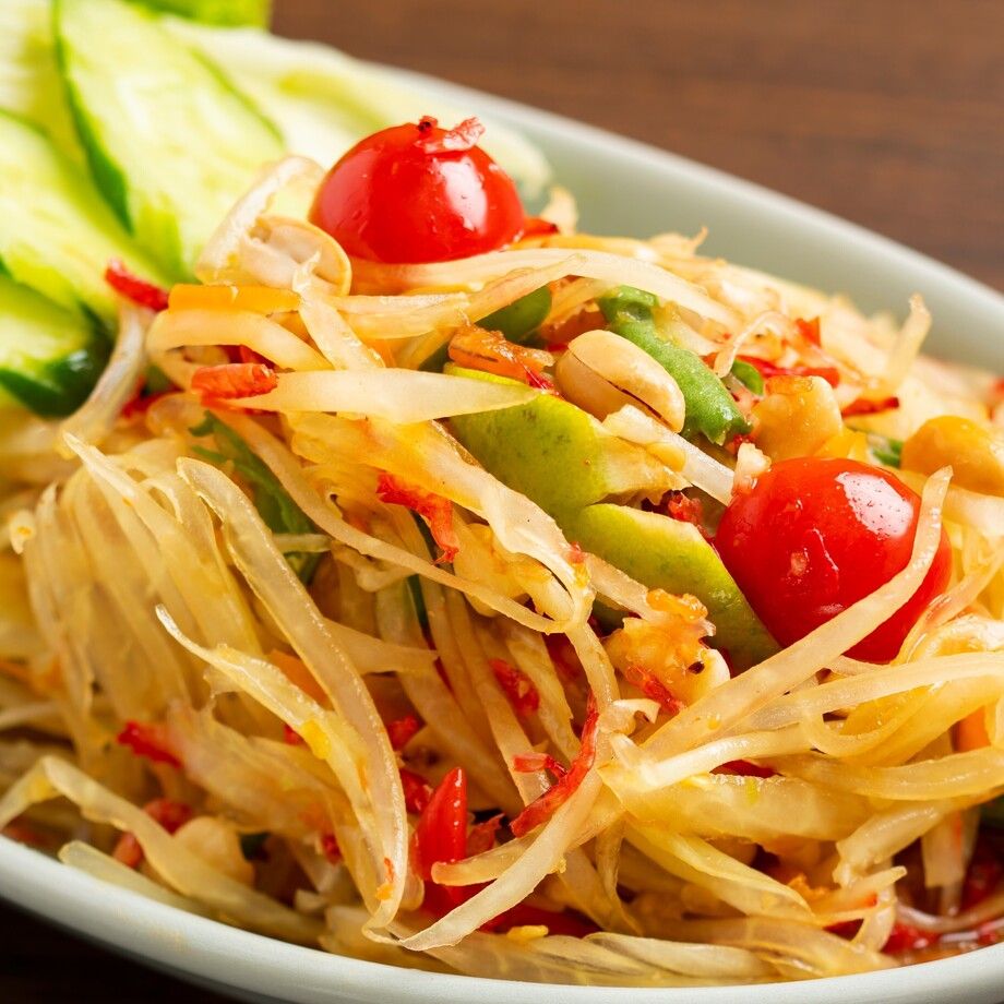  ソム・タム(タイ東北名物、青パパイヤのサラダ)