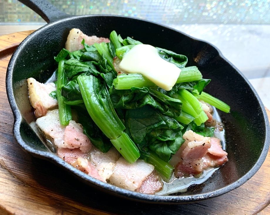 ほうれん草とイベリコ豚ベーコンのまぜまぜバターソテー