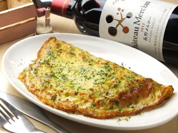 ブロッコリーとチーズのアンチョビ風味オムレツ