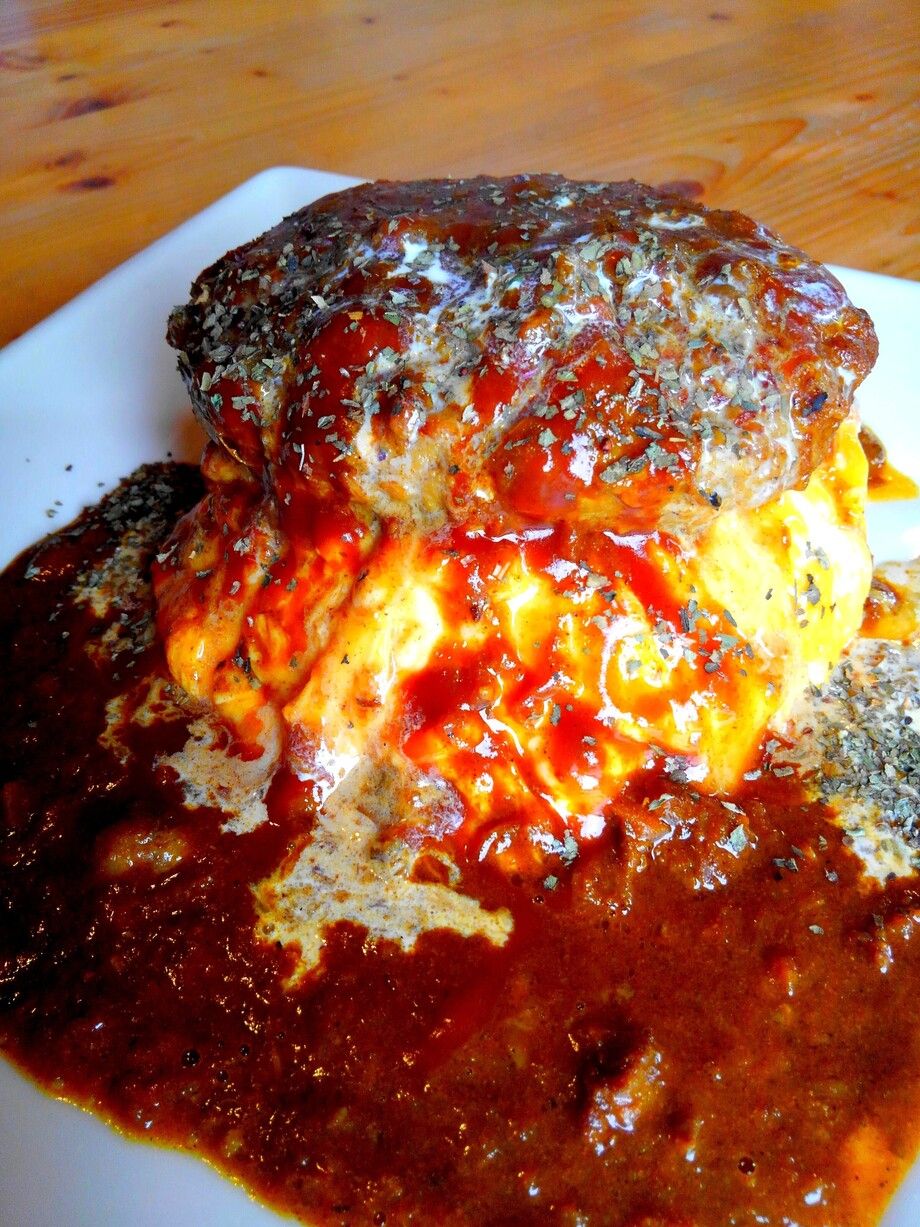 オムハンバーグカレー