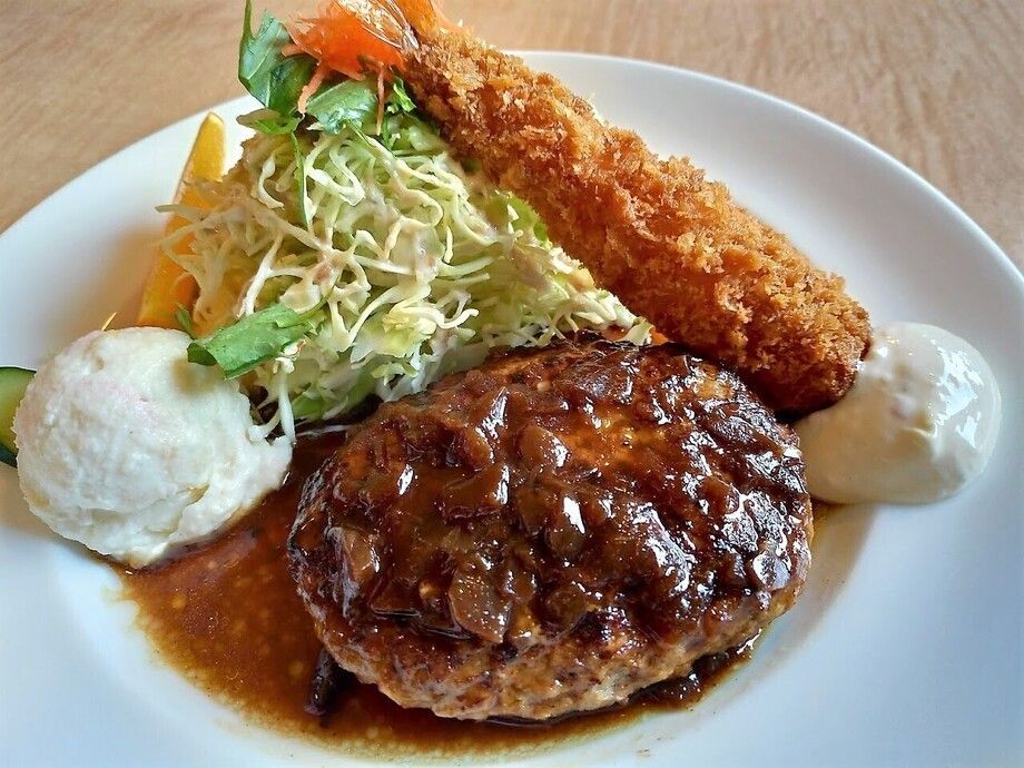 和風ハンバーグ＆特大エビフライ定食
