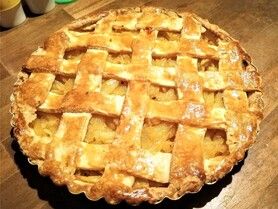 1.5倍サイズ自家製デザート+ Hot coffeeセット(ジャスミンティーに変更可）15:00以降