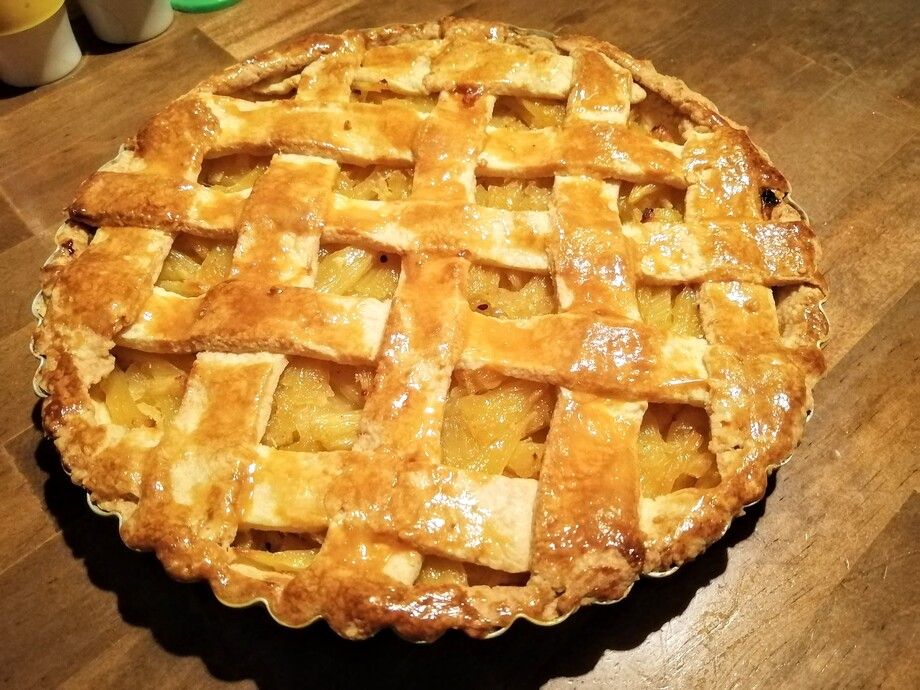 自家製デザート(日替り）+ Hot coffeeセット(ジャスミンティーに変更可）