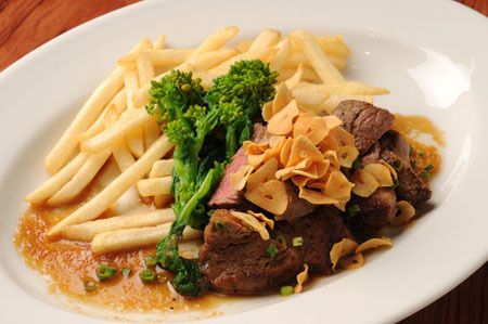 和牛フィレ肉のダイスカットステーキ