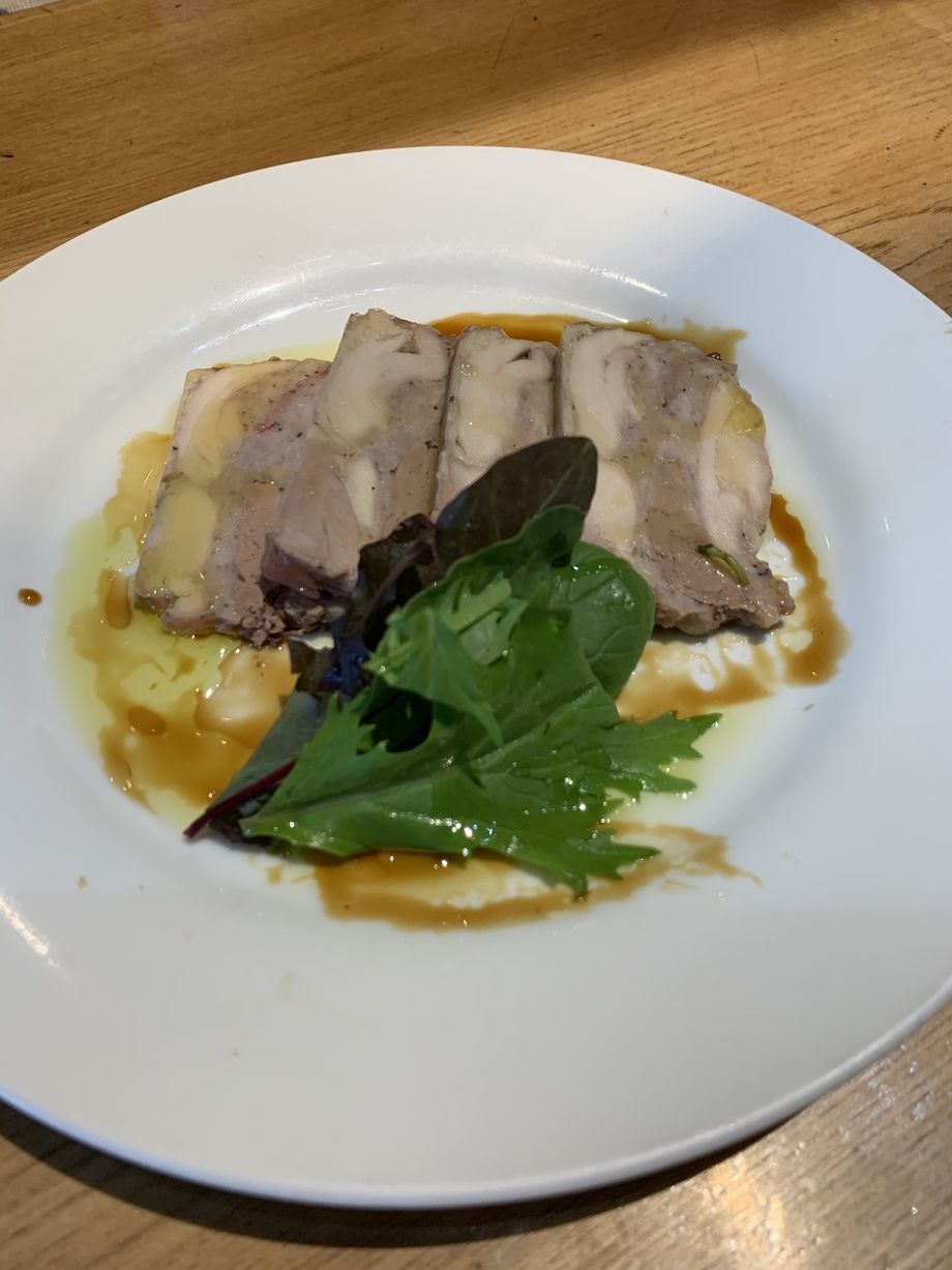 自家製鶏のテリーヌ（500円）