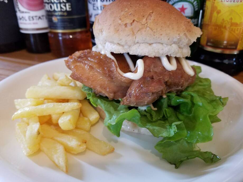 チキンバーガー（￥1000）